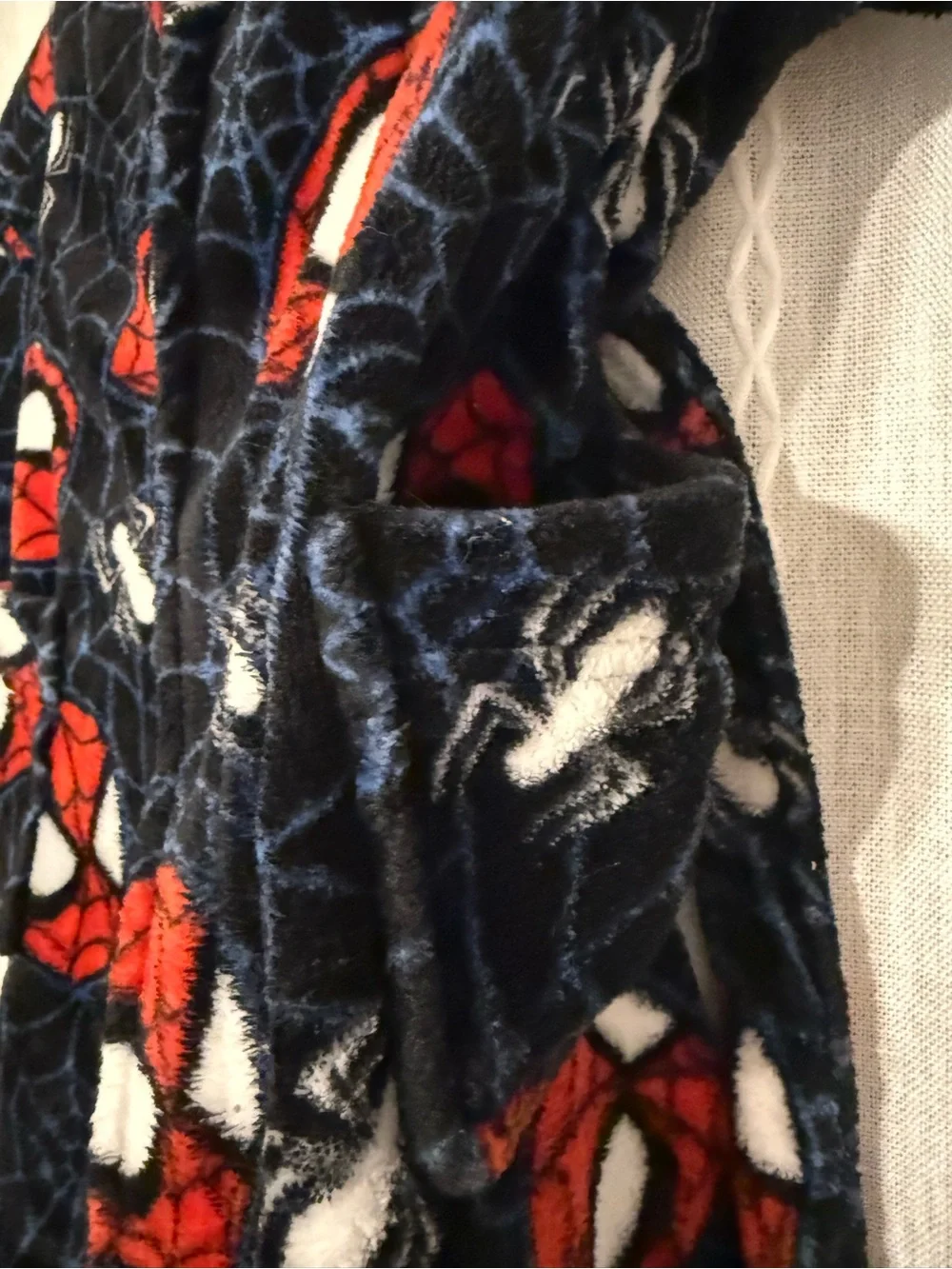 Spider-Man Robe by Marvel. Attached tie belt. Two pockets. Sz. 2T